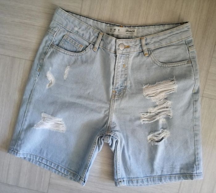 Short jeans