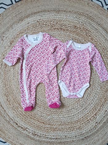 Ensemble pyjama et body manches longues fleurs 50/56 cm