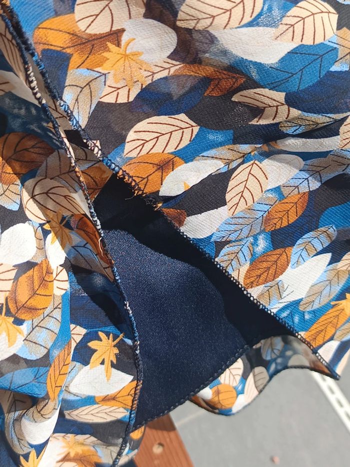 Haut  fluide imprimé feuilles - photo numéro 3