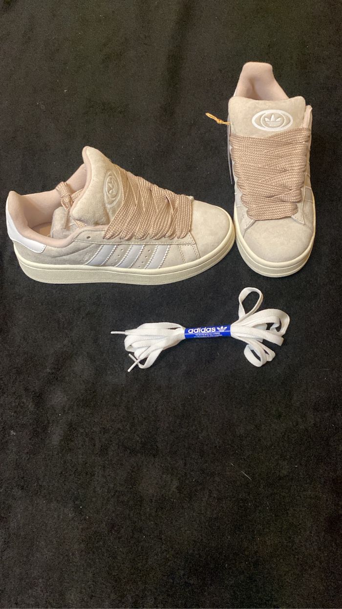 Adidas campus