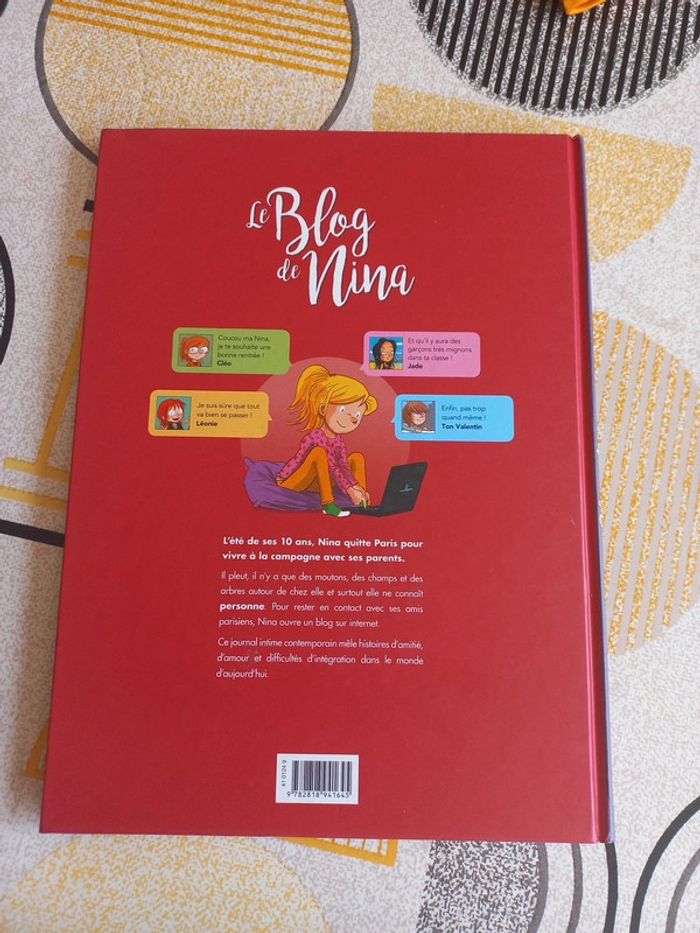 Bd Le blog de Nina tome 1 - photo numéro 2