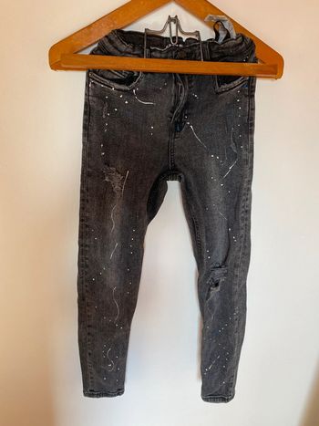 Jean noir taches peinture