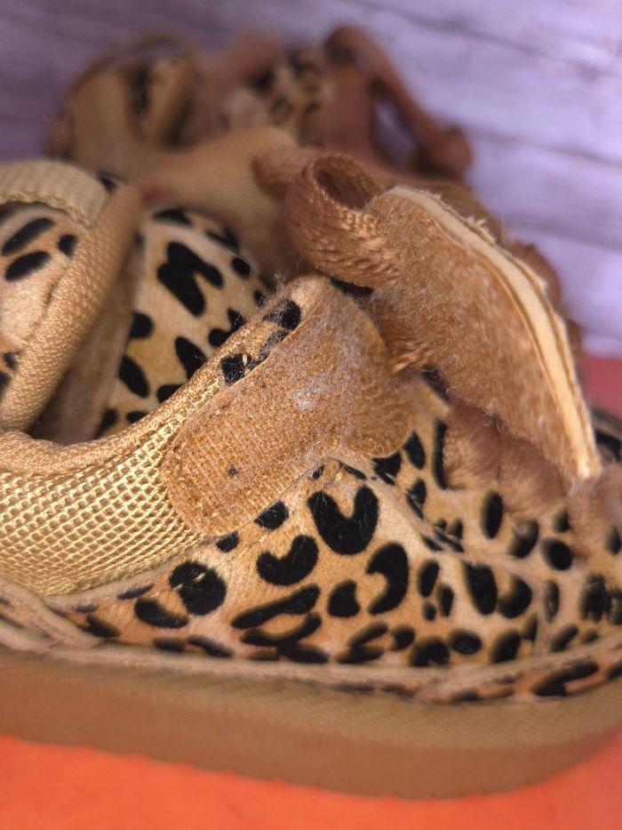 Baskets polaires filles léopard tendances - Taille 24 - NEUVES 🌟 - photo numéro 2