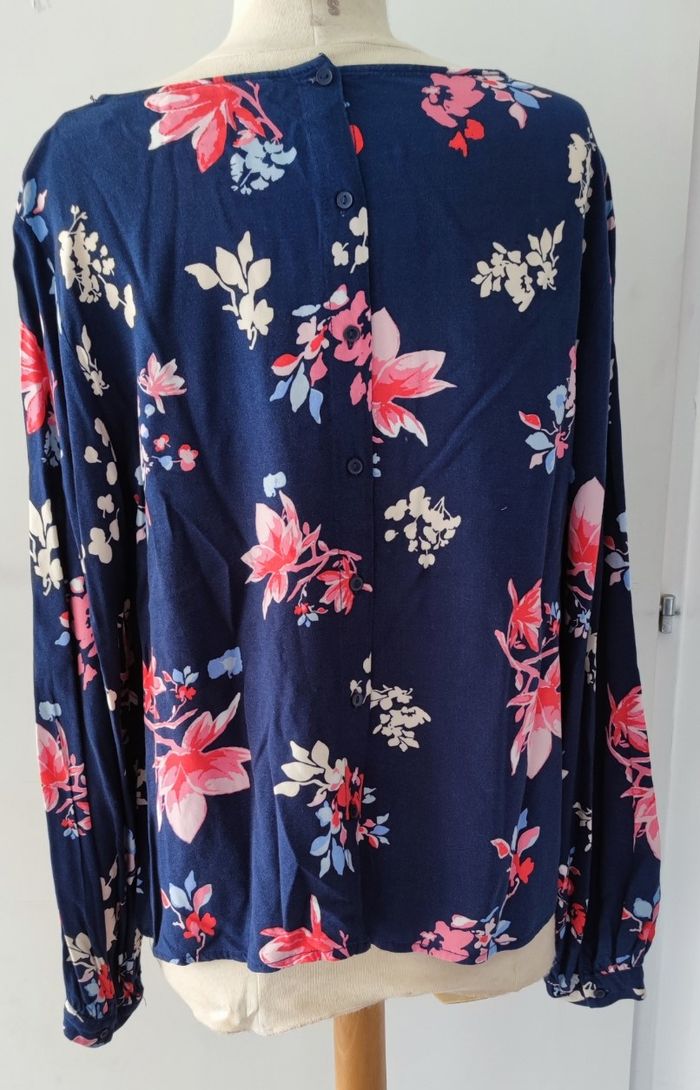 💙 Blouse bleue à imprimé floral – Taille L – H&M 💙 - photo numéro 2