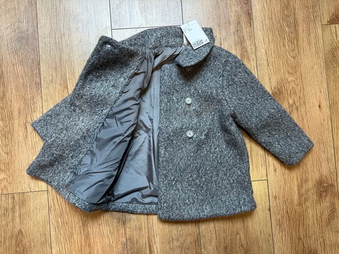 H&M  Manteau duveteux pour bébé fille (taille 92, 1 an et demi - 2ans)