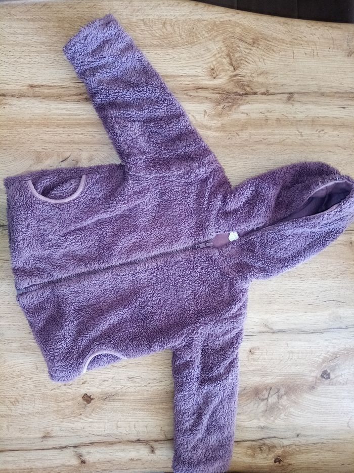 Lot de 36 vêtements 18 mois 🌼très bon et bon état - photo numéro 3