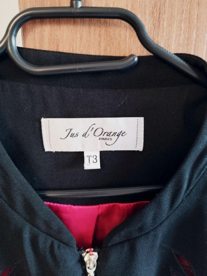 Très jolie veste bombers noir et rose fushia de la marque Jus d'orange en taille T3 (taille L) - photo numéro 3