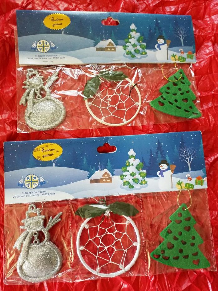 Lot de 2 ce décoration a suspendre sur le sapin 🎄 neuf