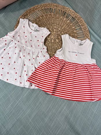 Lot 2 robes taille 3 mois