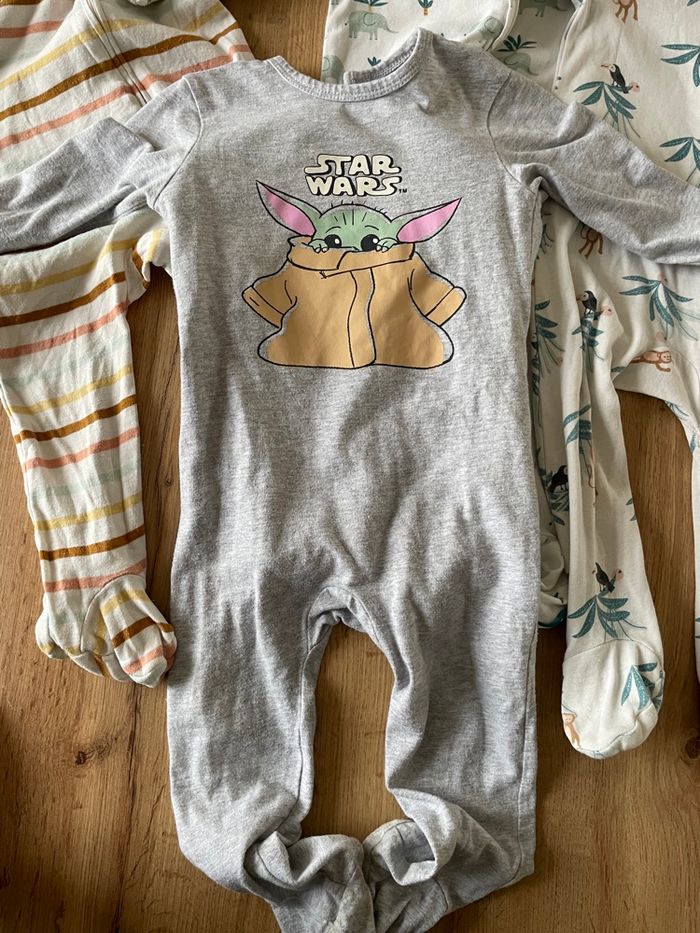 Lot 4 pyjama léger 18 mois - photo numéro 2