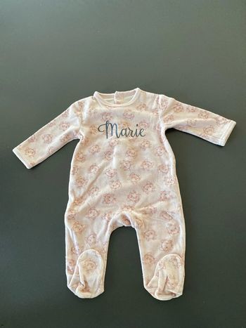 pyjama Disney 6 mois neuf
