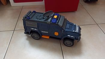 Véhicule SWAT