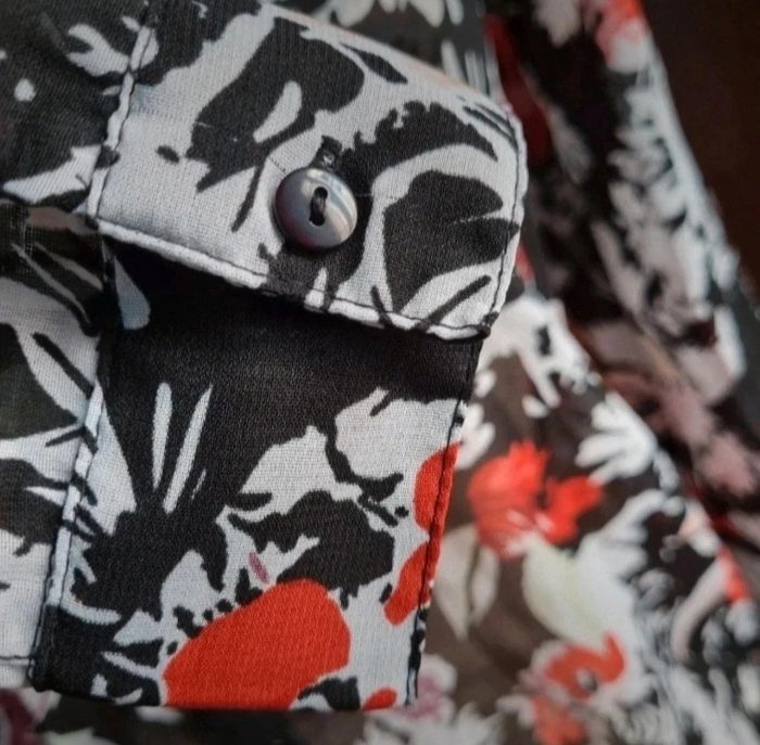 Chemise à motif rose rouge taille XS - photo numéro 3
