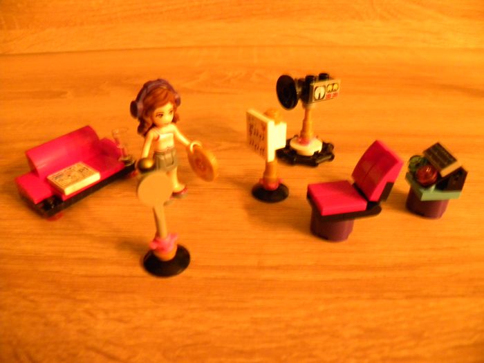 LEGO Friends le studio d'enregistrement de la pop star 41103 - photo numéro 7