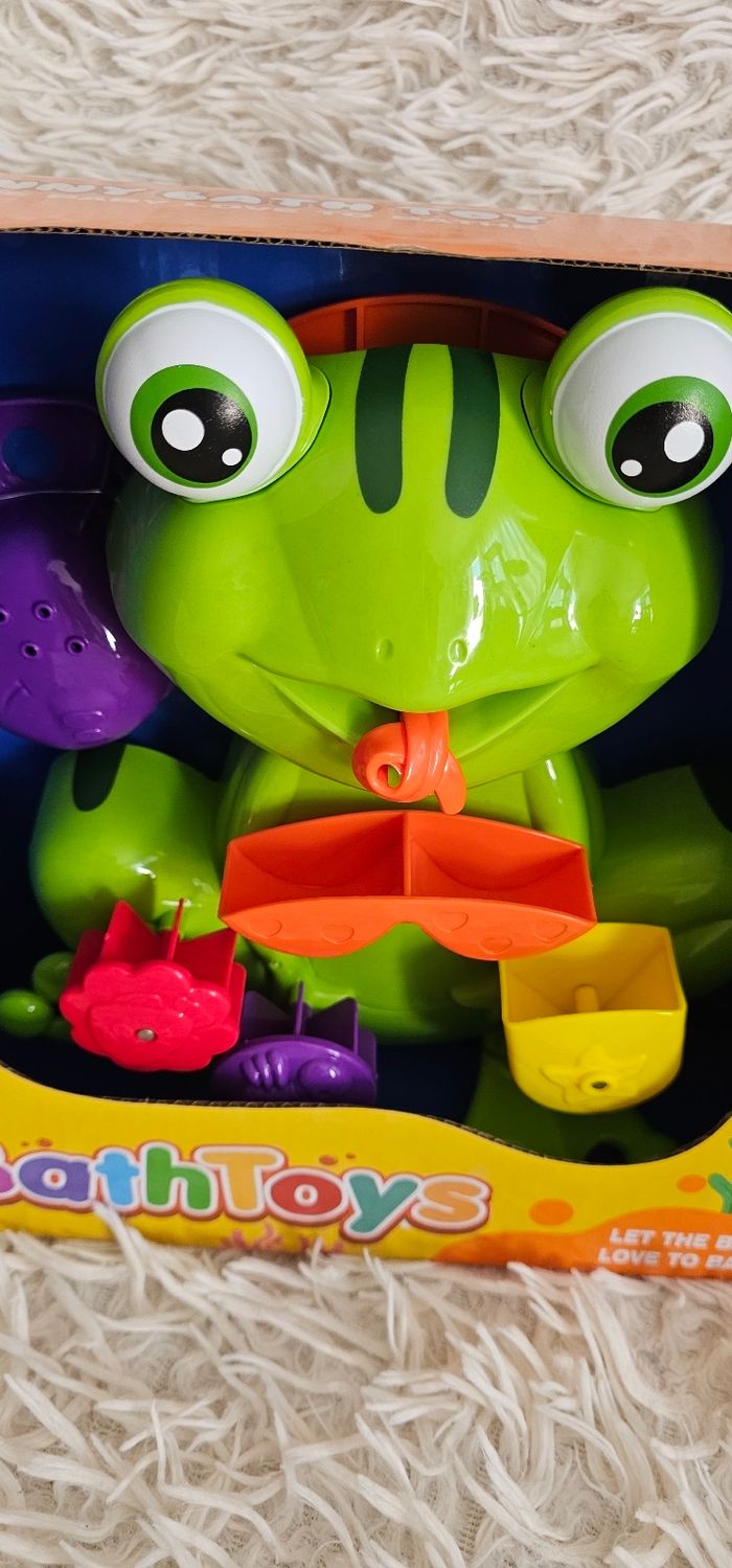 Jouet de bain grenouille avec ses accessoires Neuf - photo numéro 2
