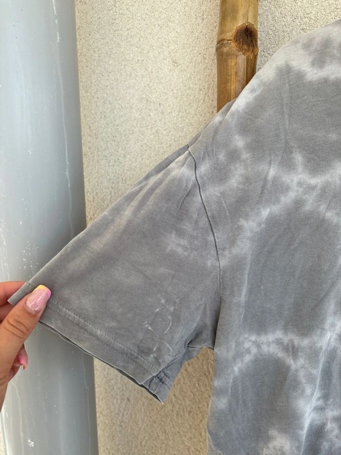 t-shirt gris tie and dye taille S jennyfer - photo numéro 4