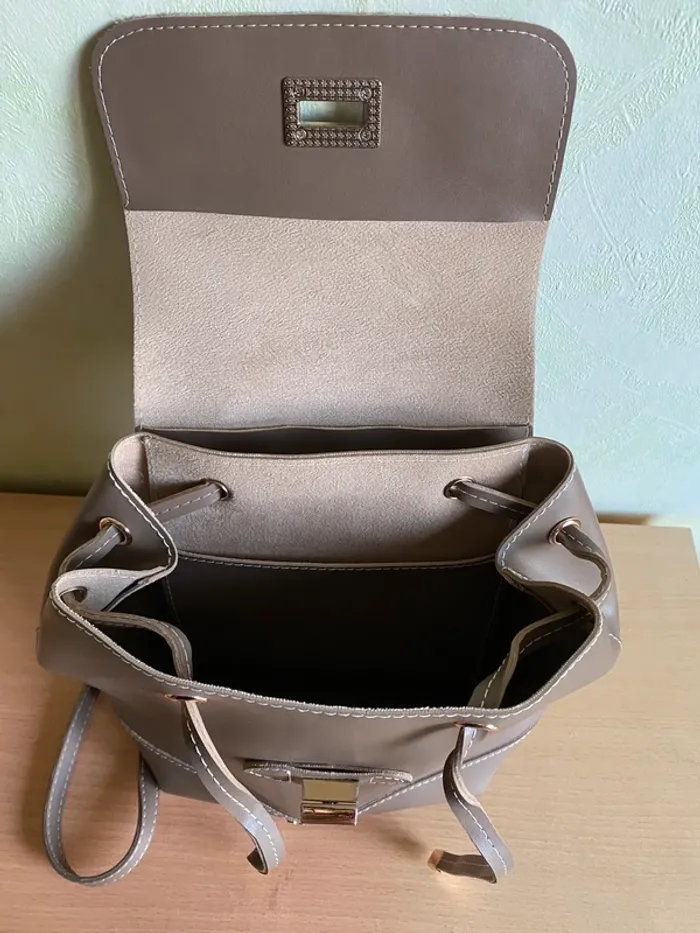 Sac à dos 26x23x9 Taupe Bevely Hills Polo Club - photo numéro 4