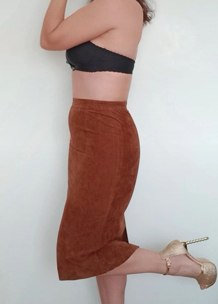 Jupe cintrée chic daim vintage taille 38