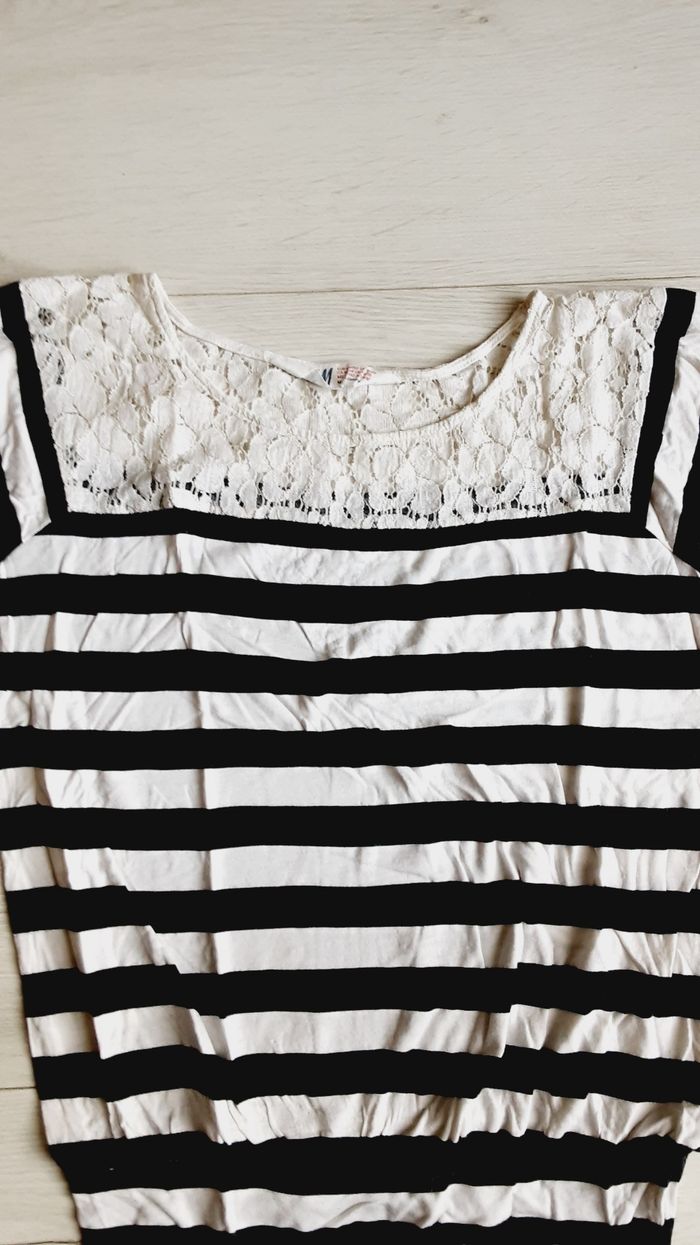 Vêtement fille tee-shirt manches 3/4 rayé broderie sur le haut H&M 12 ans - photo numéro 2