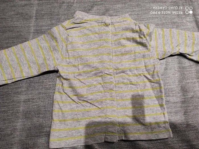 Tee shirt Mickey 1 mois - photo numéro 3