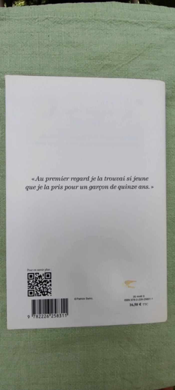 Livre Pétronille d'Amélie Nothomb - photo numéro 2