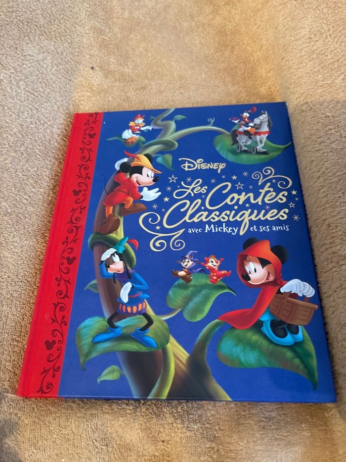 Livre les contes classiques - photo numéro 1