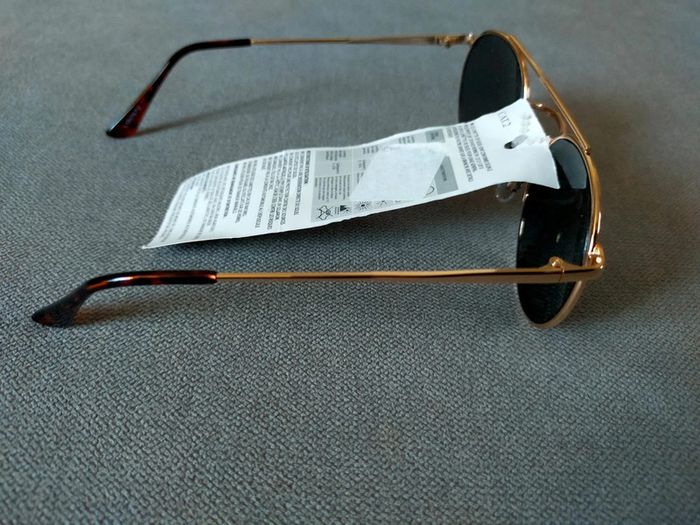 Lunettes de soleil rondes noires – Neuf avec étiquette - photo numéro 3
