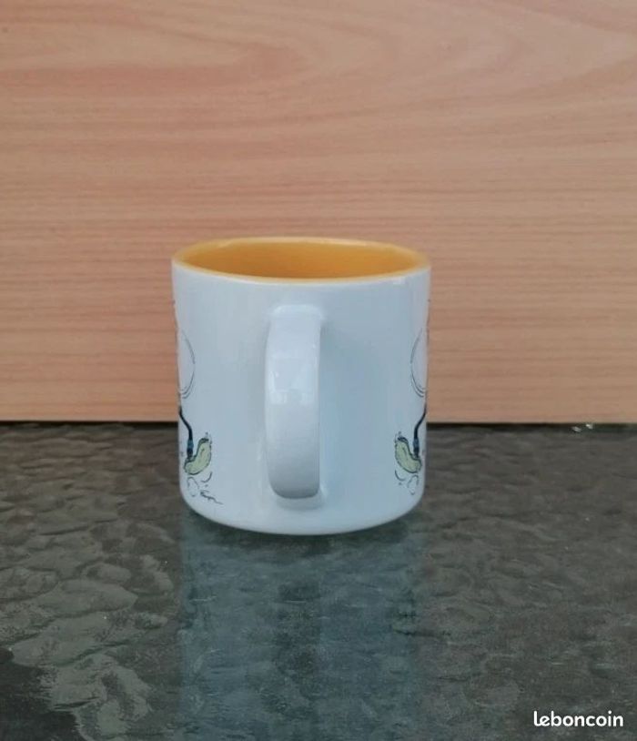 Mug Gaston Lagaffe (AVENUE OF THE STARS). - photo numéro 4