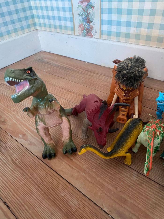 Lot de dinosaures - photo numéro 3