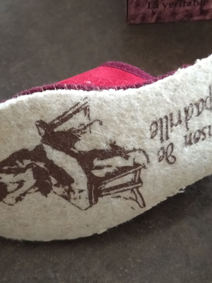 Chaussons 40 neuf besson - photo numéro 3