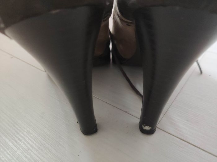 Paire d escarpins Jacqueline Riu taille 39 occasion - photo numéro 5