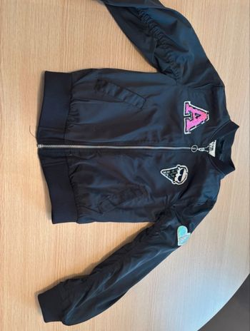 Veste mi-saison – H&M – 9 ans / 134 cm – Très bon état