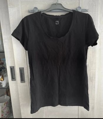 Teeshirt noir taille 40