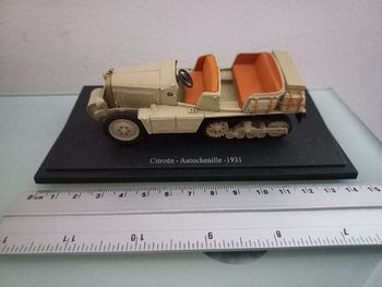 Voiture de collection Citroën autochenille 1931
