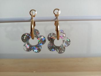 Boucles d'oreilles fleur argenté