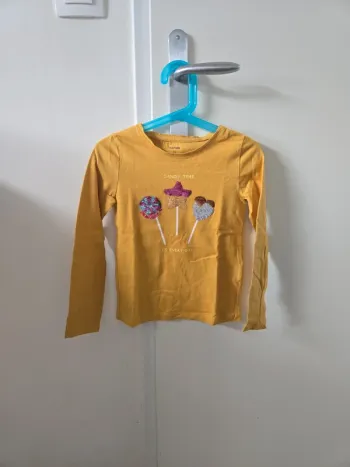 T-shirt manches longues taille 6ans kiabi