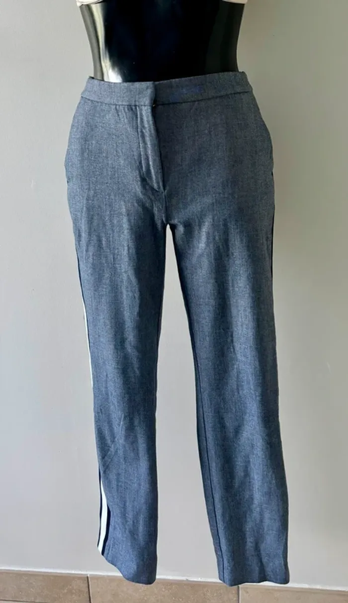 Pantalon gris à rayures – Taille 38