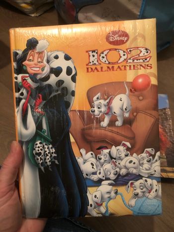 Livre Disney les 102 dalmatiens