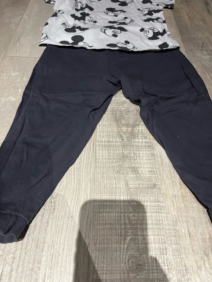 Pyjama Mickey 12/24 mois - photo numéro 5