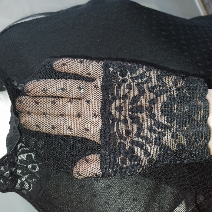 haut festif plumetis dentelle T38 - photo numéro 7