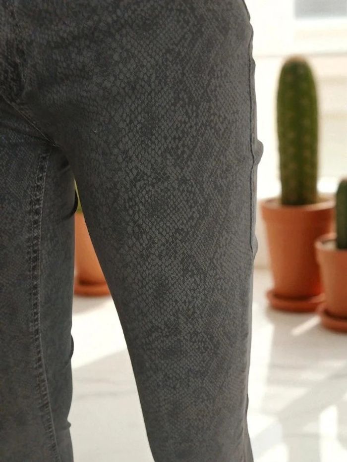 Jean motifs reptile serpent - photo numéro 4