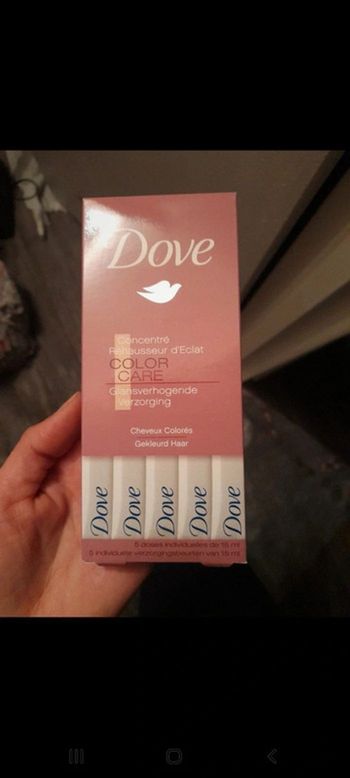 Soin rehausseur d'éclat Dove