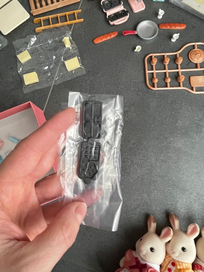 Grande maison éclairée et sa pièce secrète - photo numéro 3