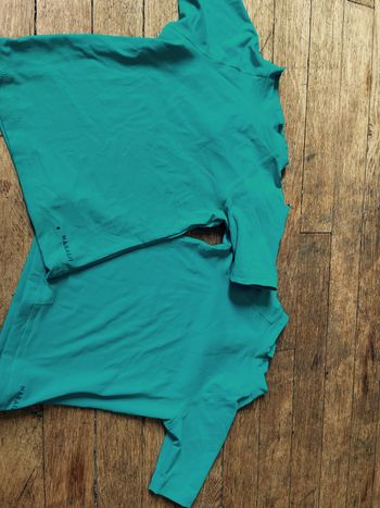 2 tee shirt ANTI UV 18/23 mois