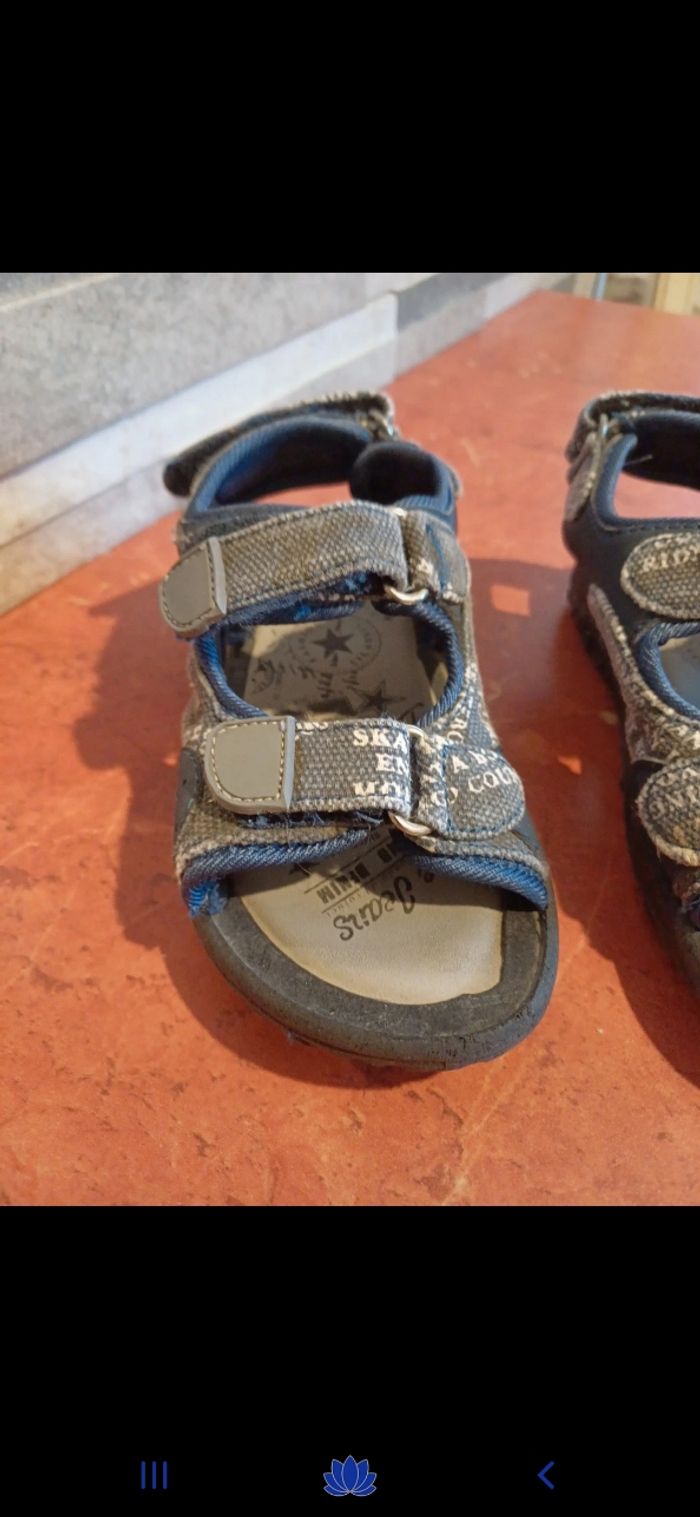 Chaussures garçon taille 26 / 27 - photo numéro 2
