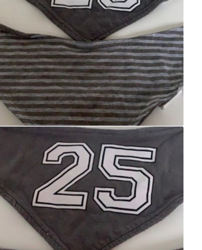 Lot de 2 bavoirs à scratch Kiabi - photo numéro 2