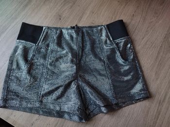 Short a paillettes