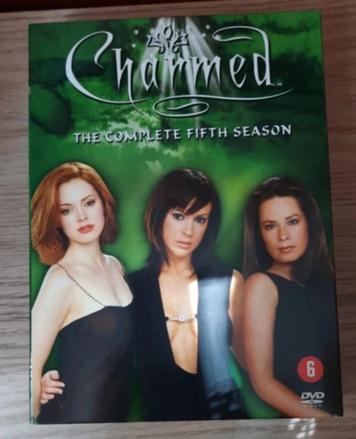 💿 Coffret Intégral Charmed – Saisons 1 à 8 (48 DVD) - photo numéro 10
