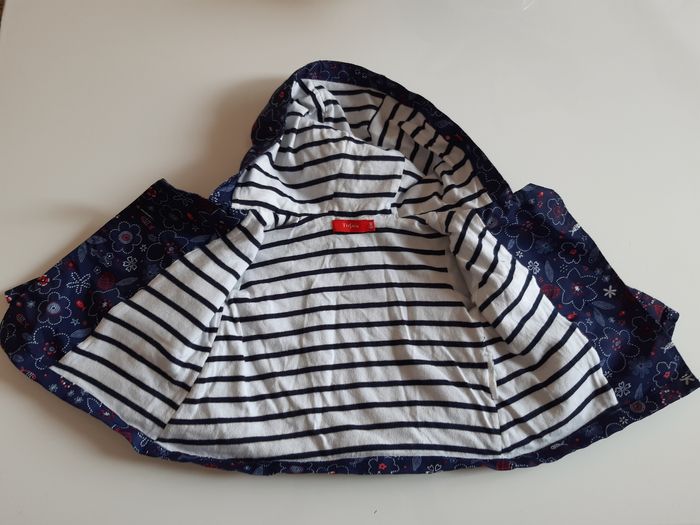Imperméable taille 6 mois - photo numéro 4