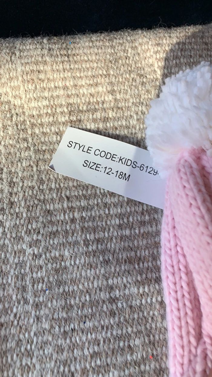 Lot bonnet rose et blanc fille 12 18 mois idée cadeau - photo numéro 6